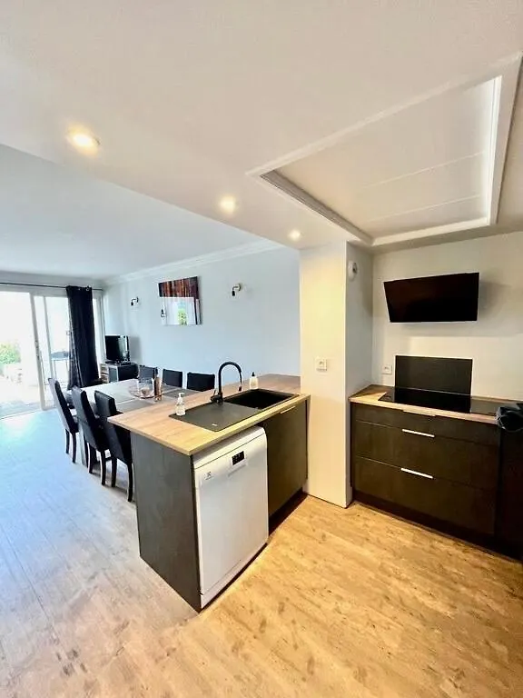 Apartment Appartement Bastide Vue Mer - 8 Personnes - Golfe De Saint Tropez Grimaud France